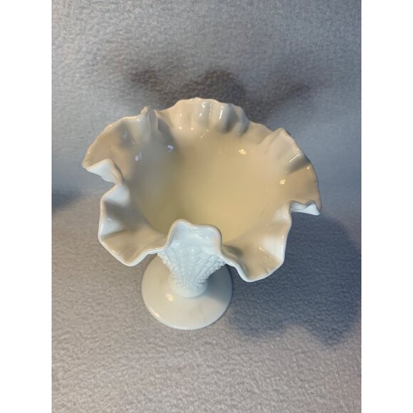 Ruffled Hobnail White Milk Glass Trumpet Vintage Vase 8" - Picture 6 of 9